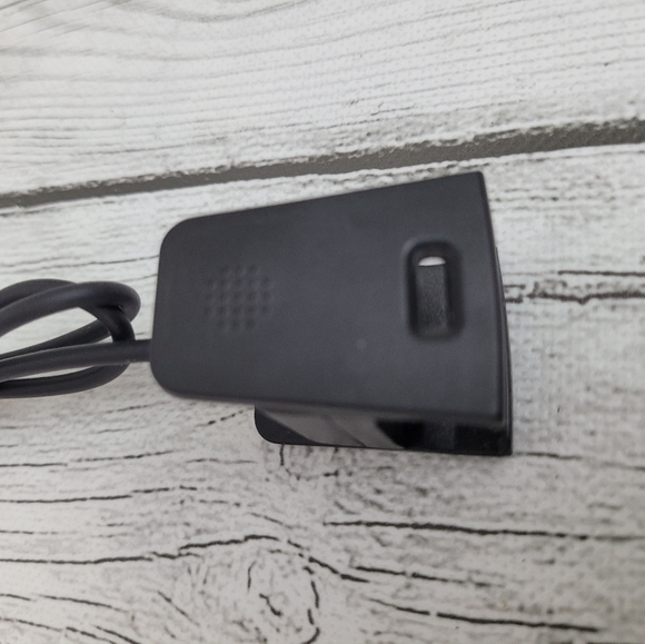 Fitbit Charge 2 - USB Charger Adapter Charge Cord - Picture 4 of 4